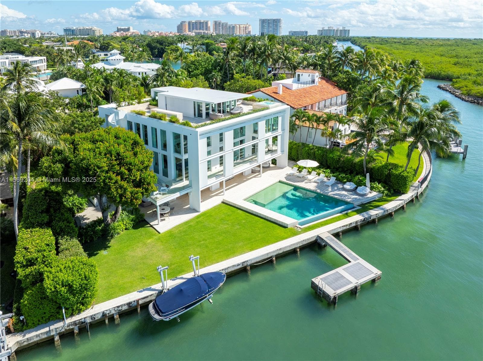 440 S Mashta Dr, Key Biscayne FL 33149 — 39