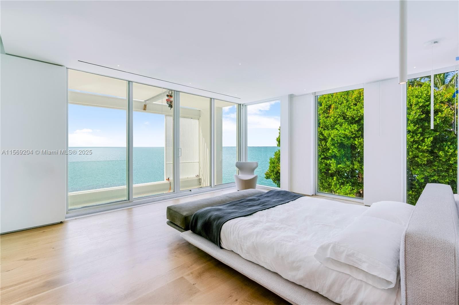 440 S Mashta Dr, Key Biscayne FL 33149 — 93