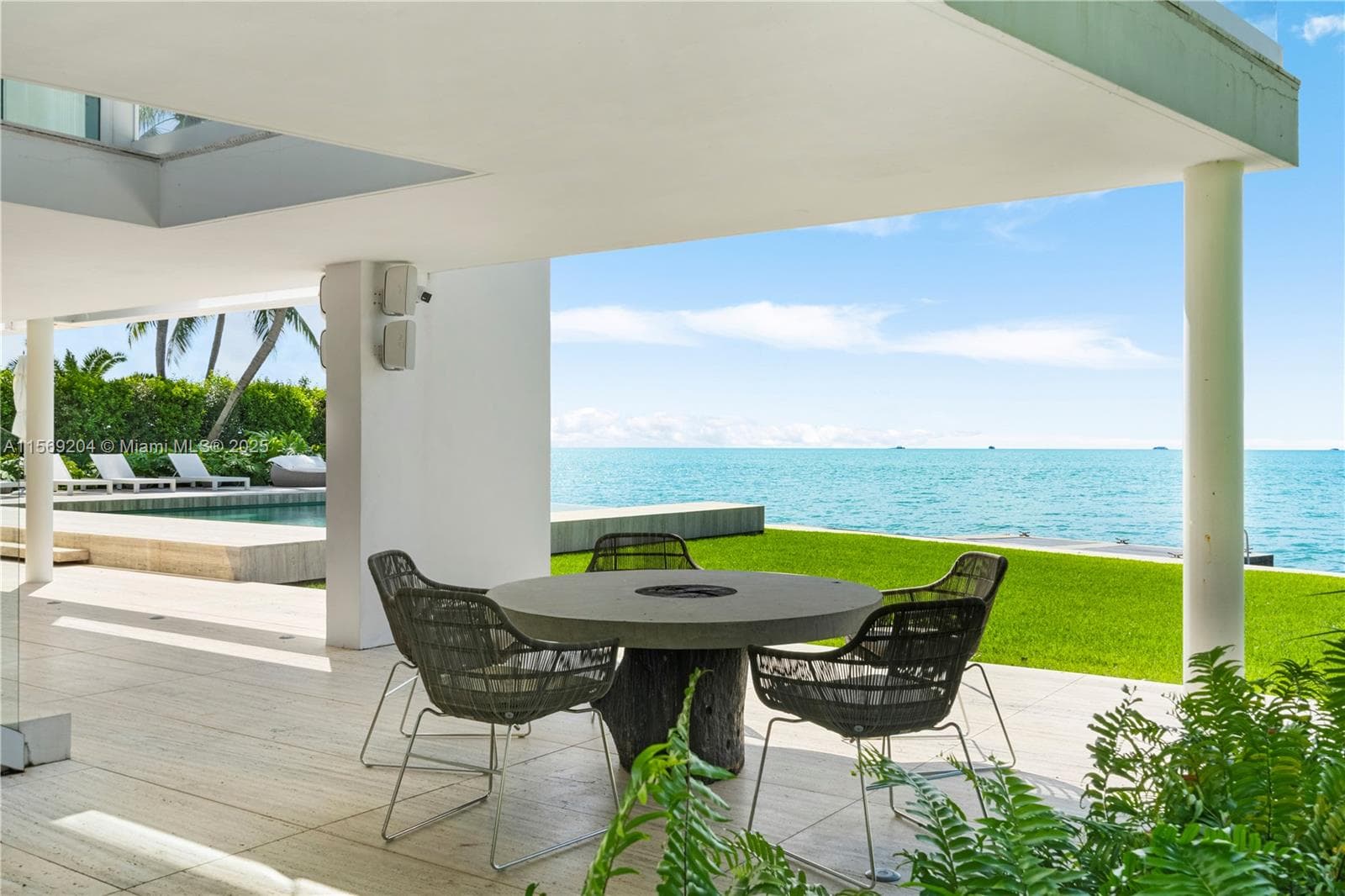 440 S Mashta Dr, Key Biscayne FL 33149 — 25