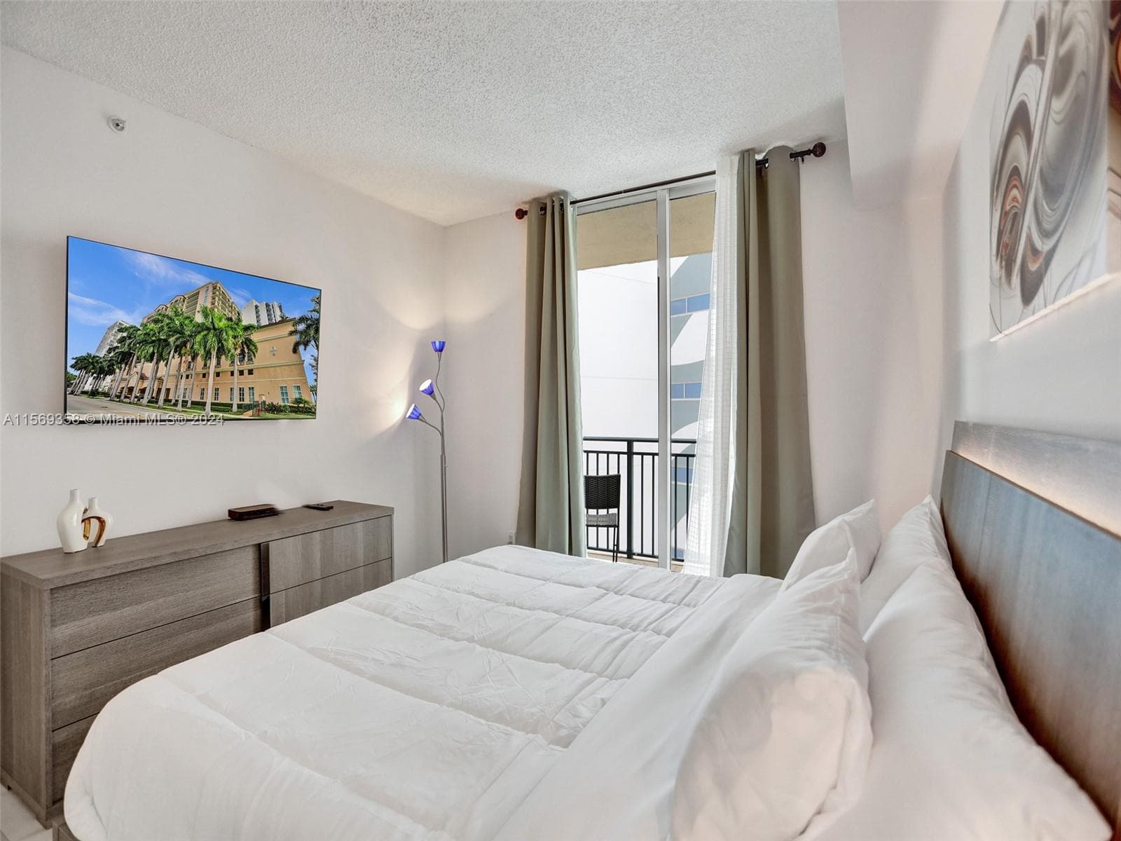 17555 Atlantic Blvd # 1101, Sunny Isles Beach FL 33160 — 34