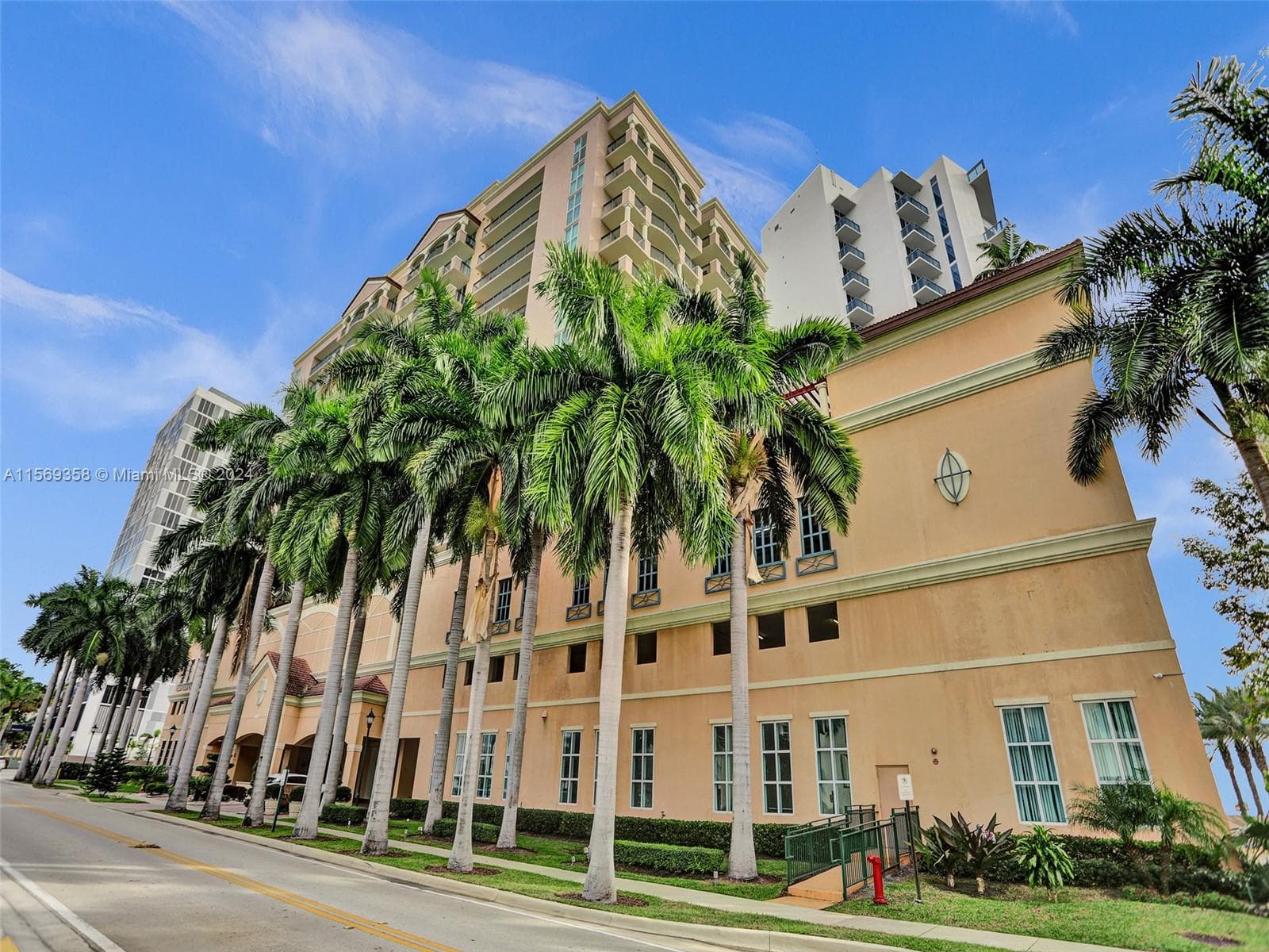 17555 Atlantic Blvd # 1101, Sunny Isles Beach FL 33160 — 55