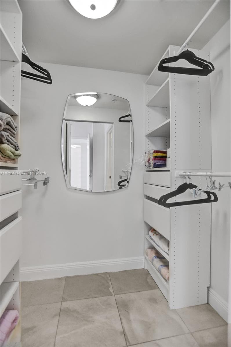 17555 Atlantic Blvd # 1101, Sunny Isles Beach FL 33160 — 21