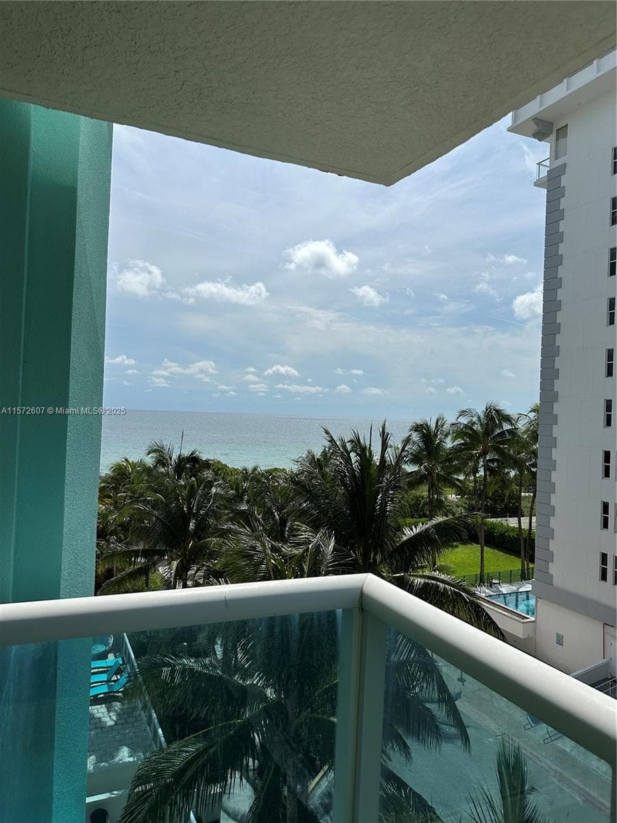 9201 Collins Ave # 524, Surfside FL 33154 — 2