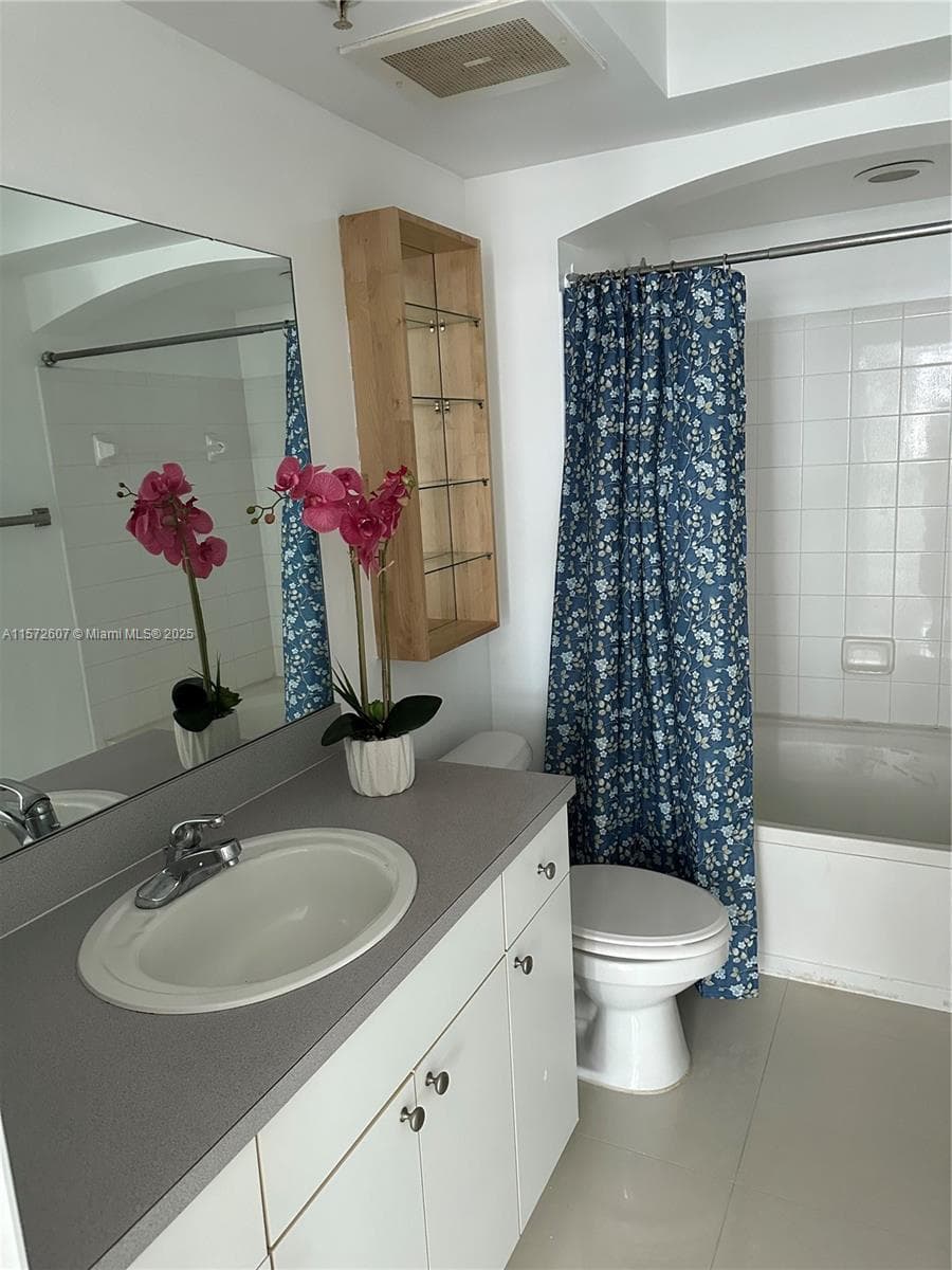 9201 Collins Ave # 524, Surfside FL 33154 — 18