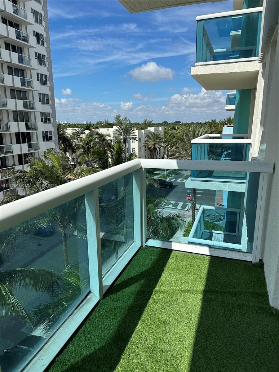9201 Collins Ave # 524, Surfside FL 33154 — 4