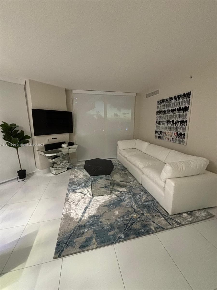 250 Sunny Isles Blvd # 803, Sunny Isles Beach FL 33160 — 24