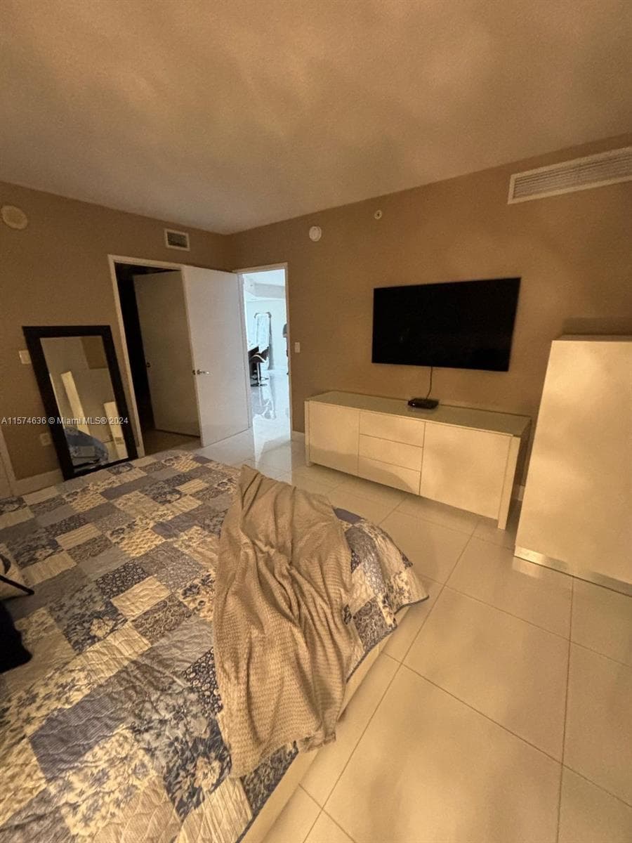 250 Sunny Isles Blvd # 803, Sunny Isles Beach FL 33160 — 21