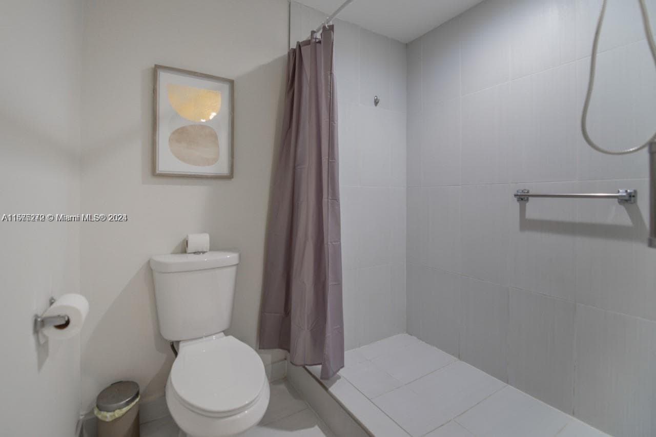 3250 NE 1st Ave # 901, Miami FL 33137 — 18