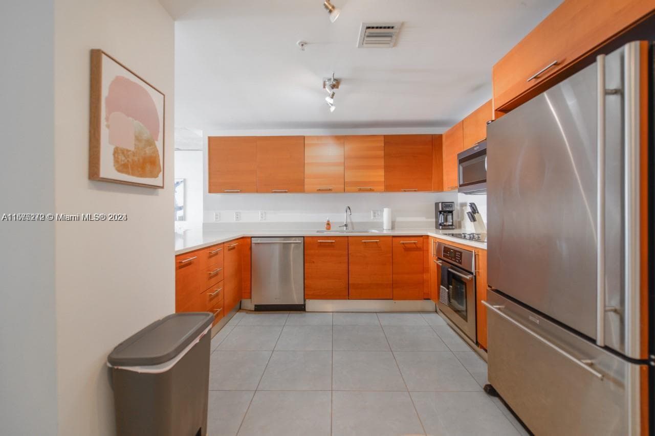 3250 NE 1st Ave # 901, Miami FL 33137 — 15