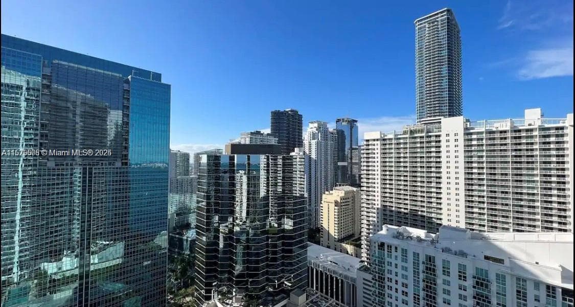 1300 BRICKELL BAY DR # 3400, Miami FL 33131 — 17