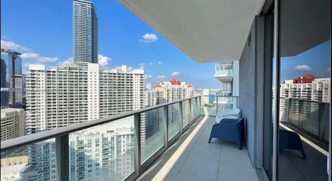1300 BRICKELL BAY DR # 3400, Miami FL 33131 — 19