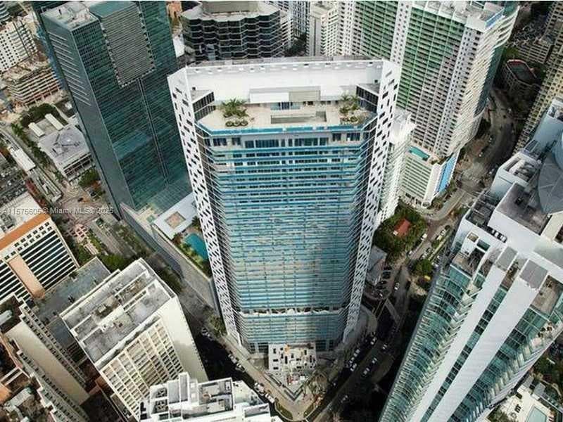 1300 BRICKELL BAY DR # 3400, Miami FL 33131 — 25