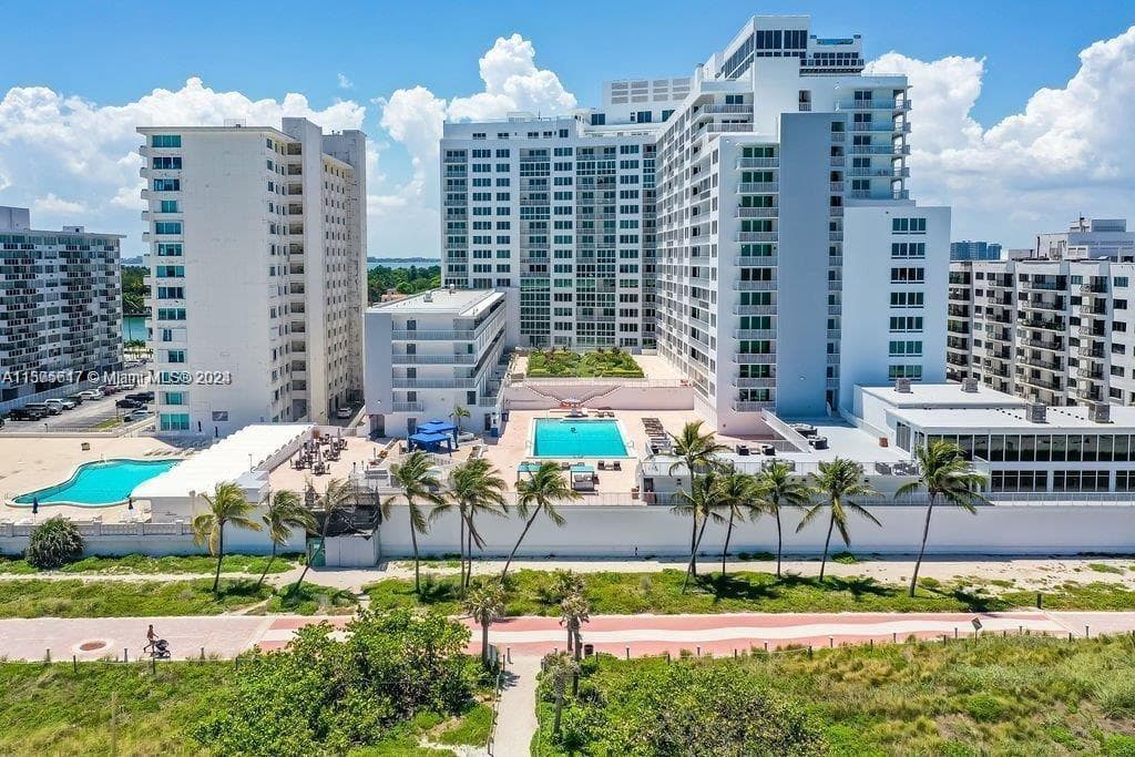 5401 Collins Ave # 410, Miami Beach FL 33140 — 2