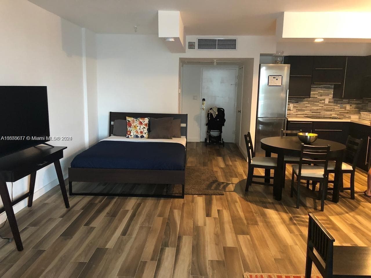 5401 Collins Ave # 410, Miami Beach FL 33140 — 20