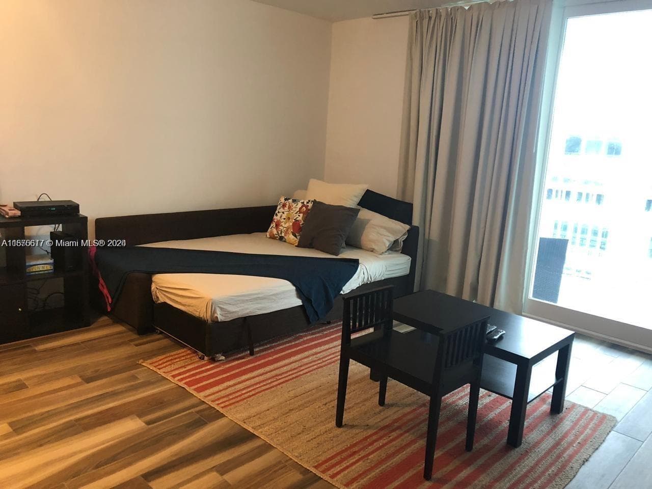 5401 Collins Ave # 410, Miami Beach FL 33140 — 19
