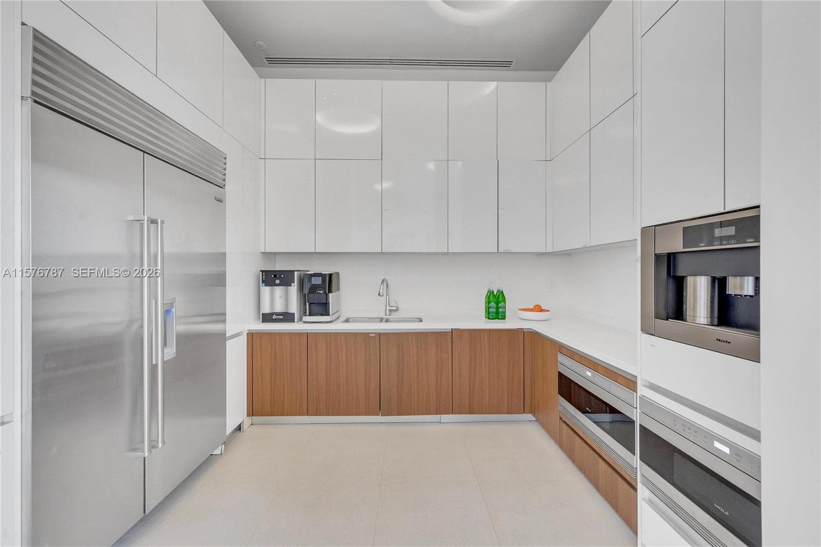 2020 Ponce De Leon Blvd # A1, Coral Gables FL 33134 — 40