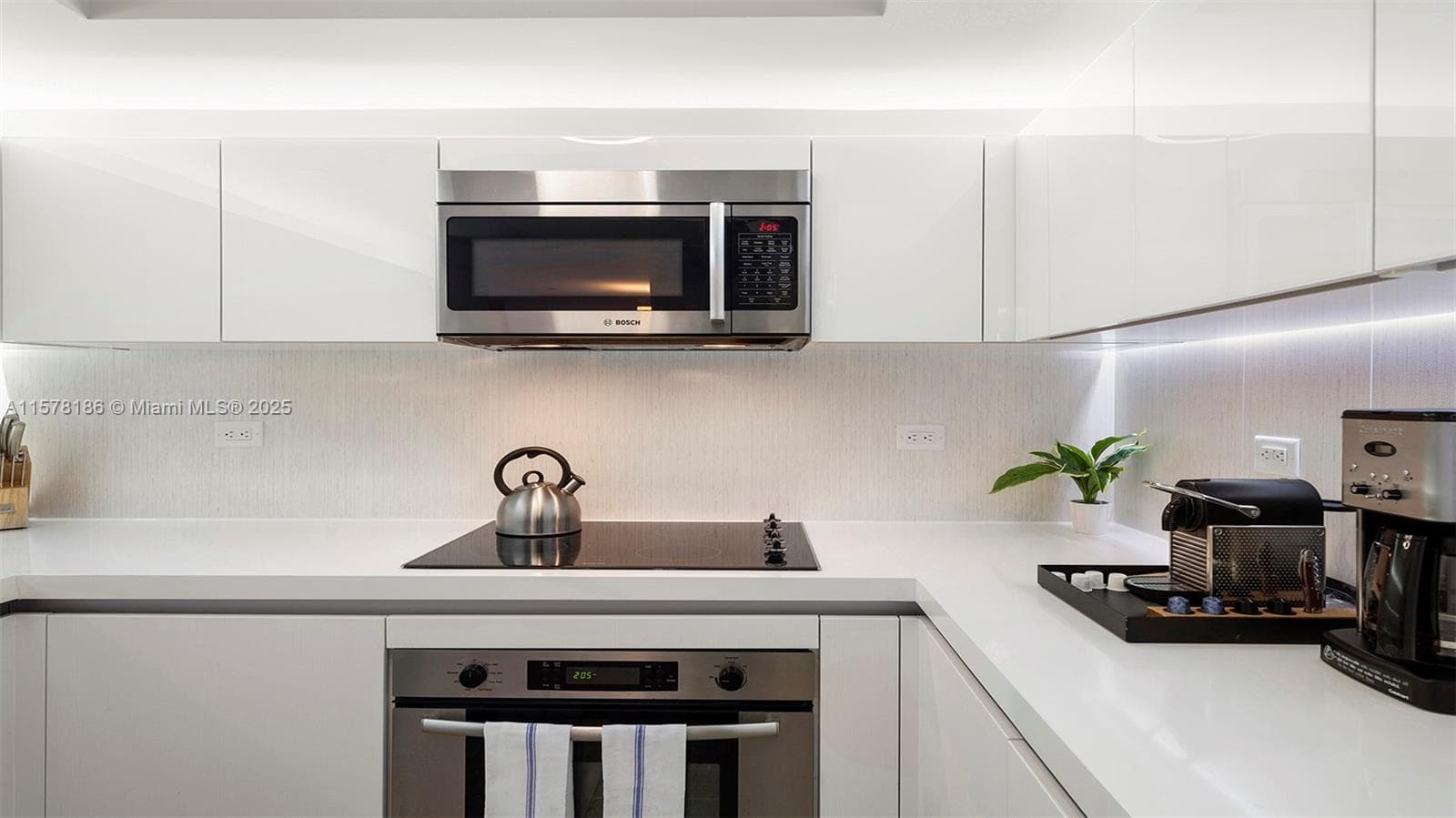 2399 Collins Avenue, Miami Beach, FL — 16