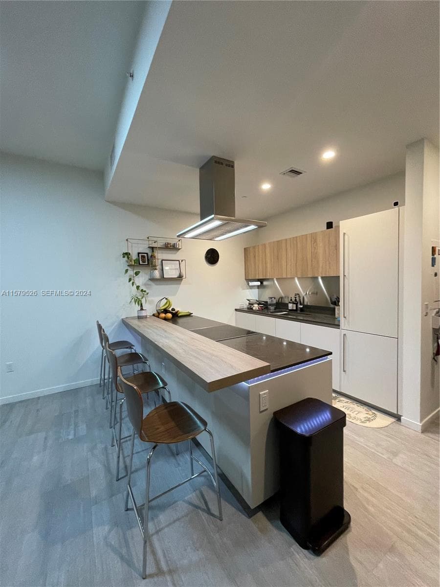 1000 Brickell Plz # 1811, Miami FL 33131 — 6