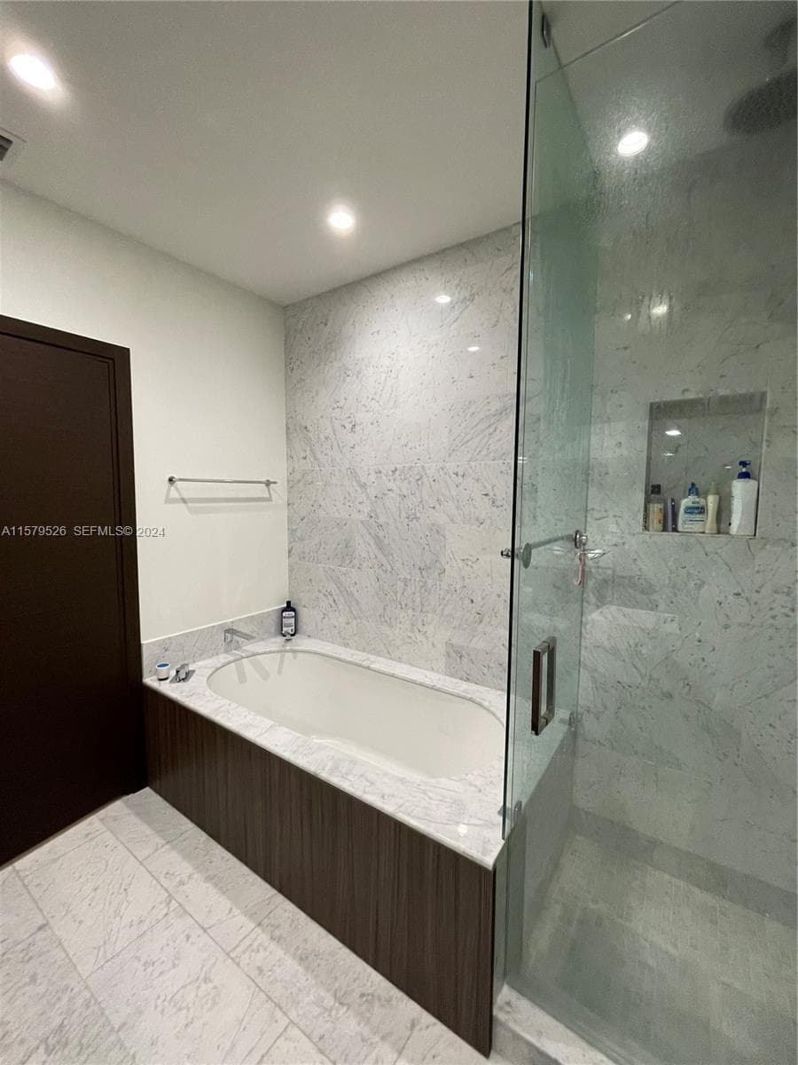1000 Brickell Plz # 1811, Miami FL 33131 — 12