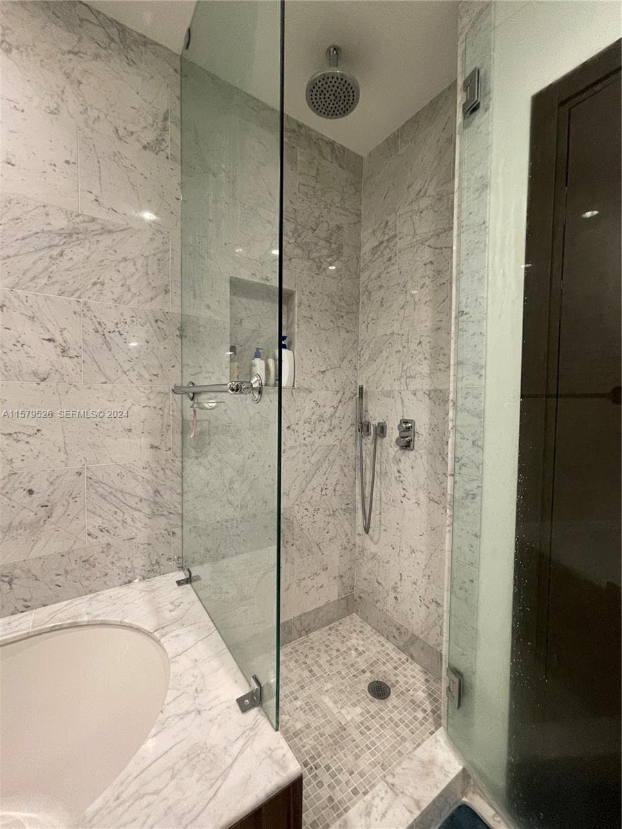 1000 Brickell Plz # 1811, Miami FL 33131 — 11