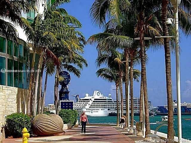 325 NE Biscayne Blvd # 1923, Miami FL 33131 — 46