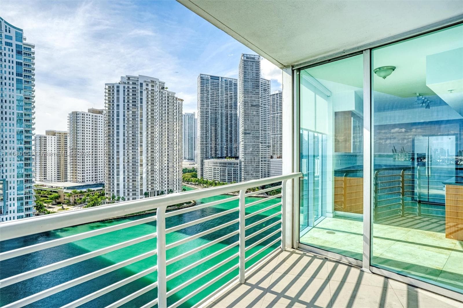 325 NE Biscayne Blvd # 1923, Miami FL 33131 — 12