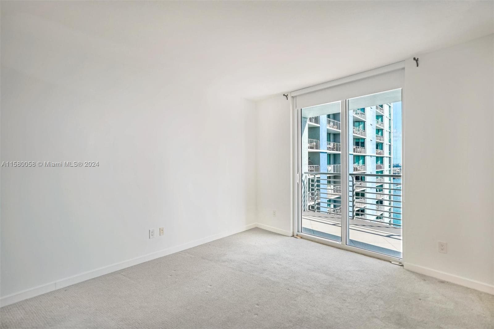 325 NE Biscayne Blvd # 1923, Miami FL 33131 — 19
