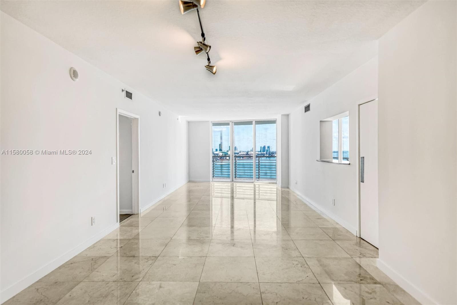 325 NE Biscayne Blvd # 1923, Miami FL 33131 — 4
