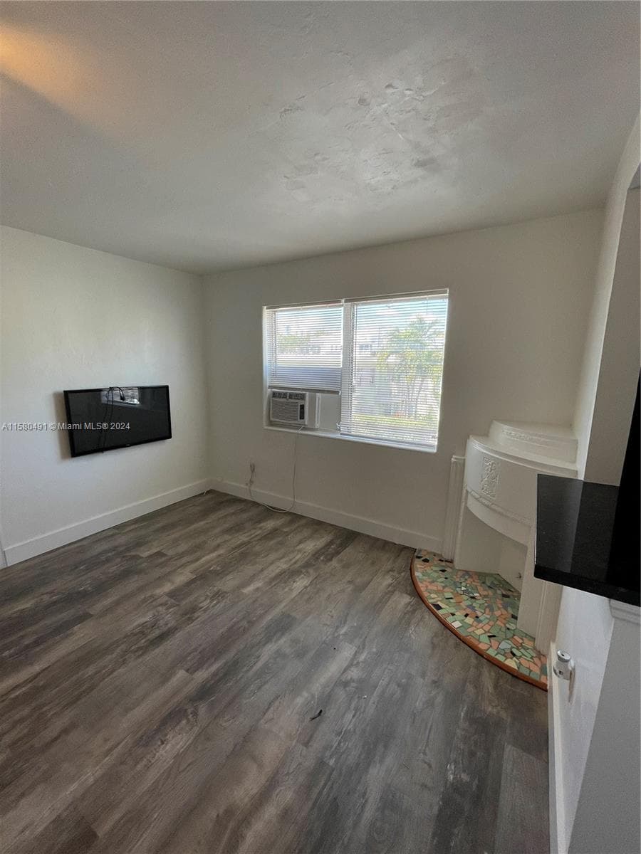 760 Jefferson Ave # 11, Miami Beach FL 33139 — 5