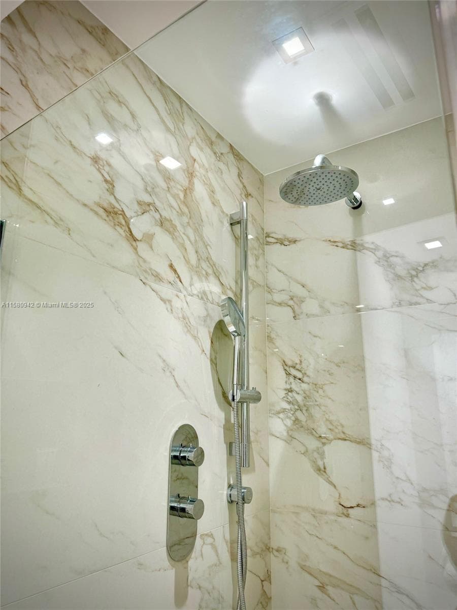2301 Collins Ave # 837, Miami Beach FL 33139 — 23