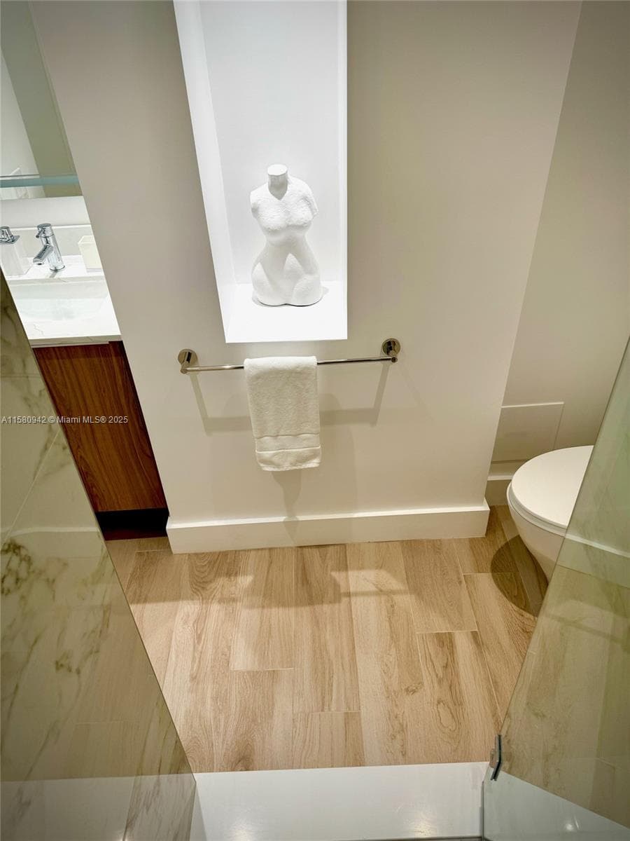 2301 Collins Ave # 837, Miami Beach FL 33139 — 22