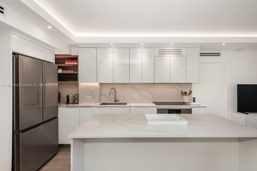 2301 Collins Ave # 837, Miami Beach FL 33139 — 7