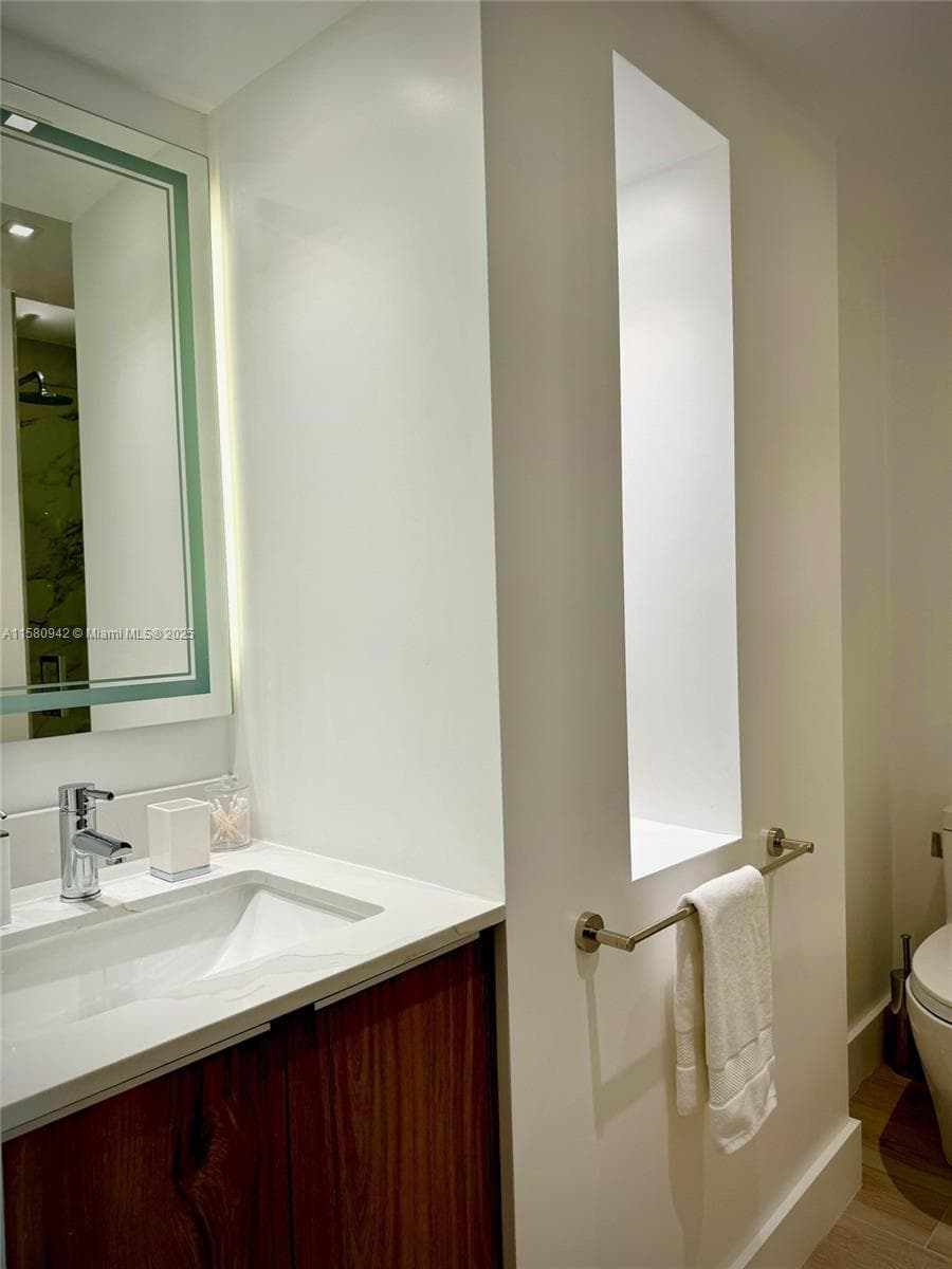 2301 Collins Ave # 837, Miami Beach FL 33139 — 20