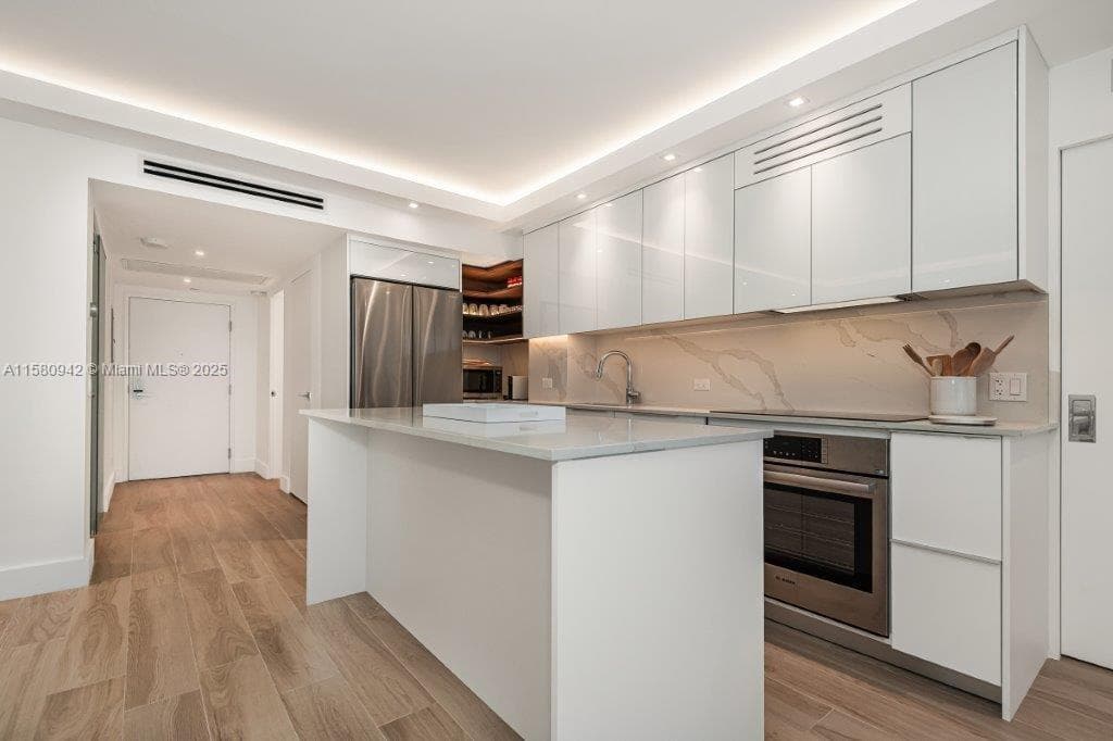 2301 Collins Ave # 837, Miami Beach FL 33139 — 9