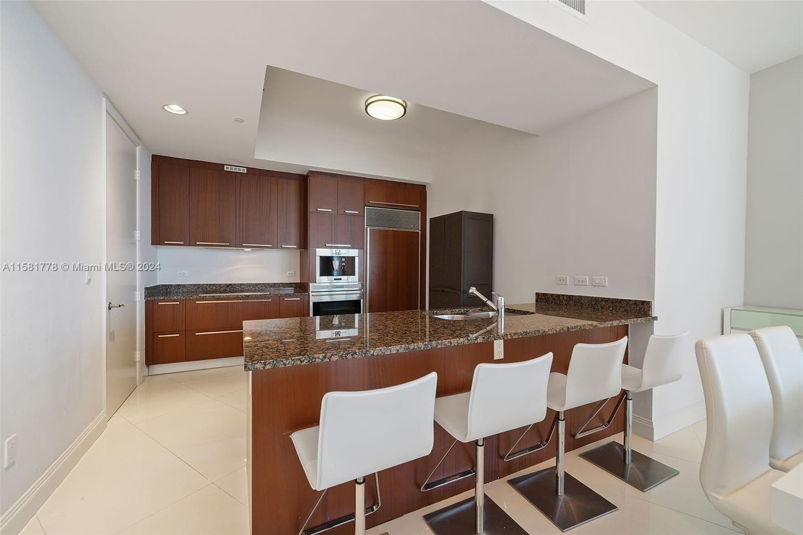 35, Sunny Isles Beach, FL — 6