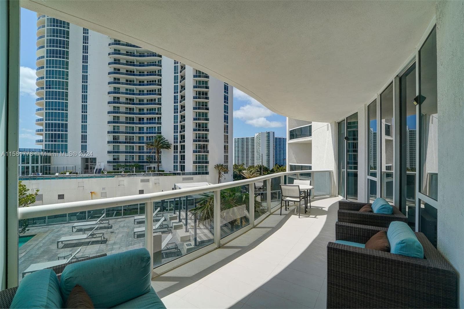 35, Sunny Isles Beach, FL — 24
