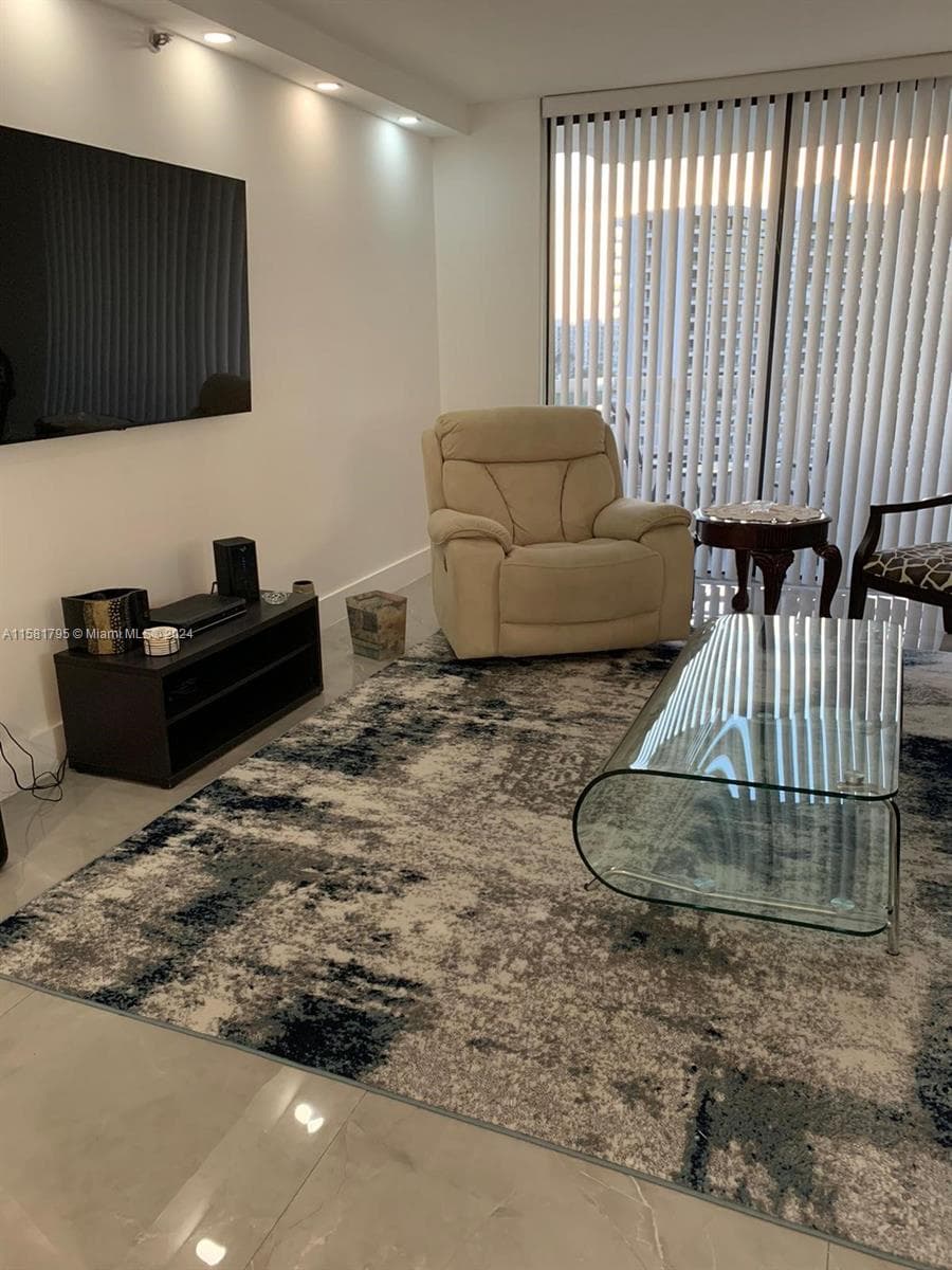 3300 NE 192nd St # 1506, Aventura FL 33180 — 1