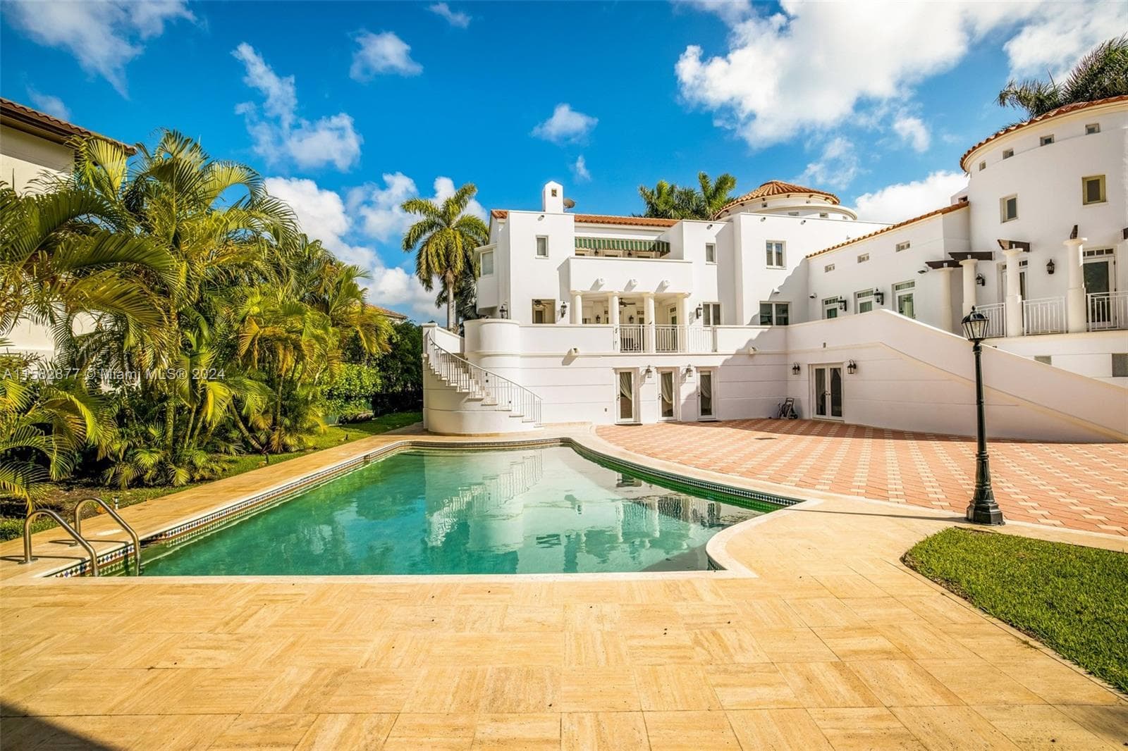 431 Costanera Rd, Coral Gables FL 33143 — 22