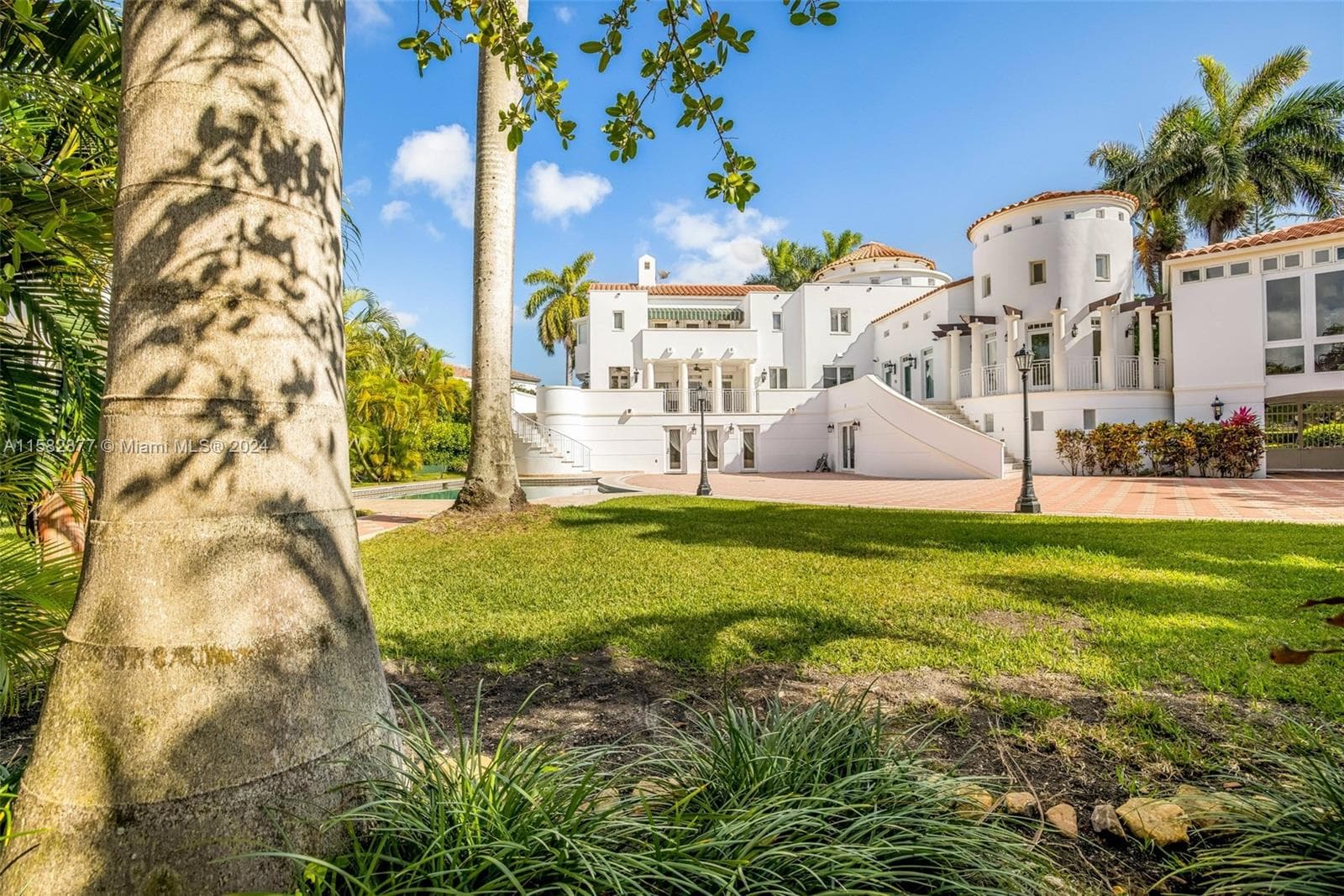 431 Costanera Rd, Coral Gables FL 33143 — 24