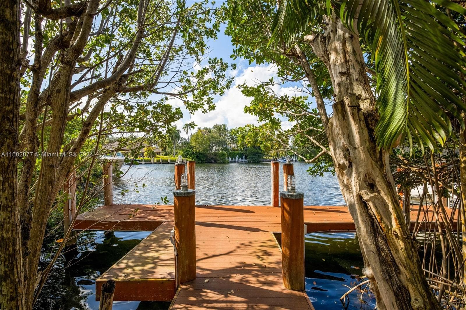 431 Costanera Rd, Coral Gables FL 33143 — 30