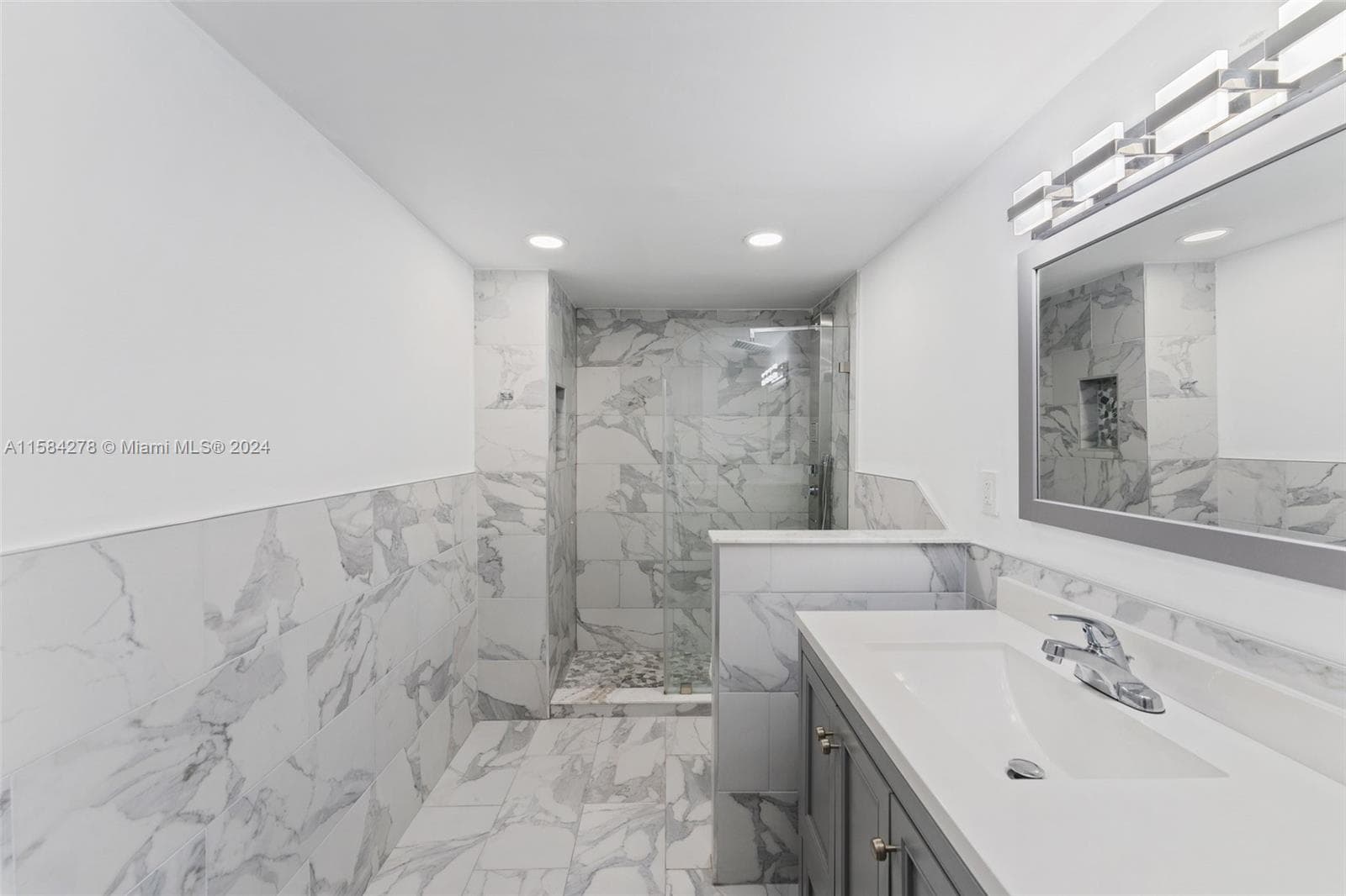 11111 Biscayne Blvd # 3A, Miami FL 33181 — 16