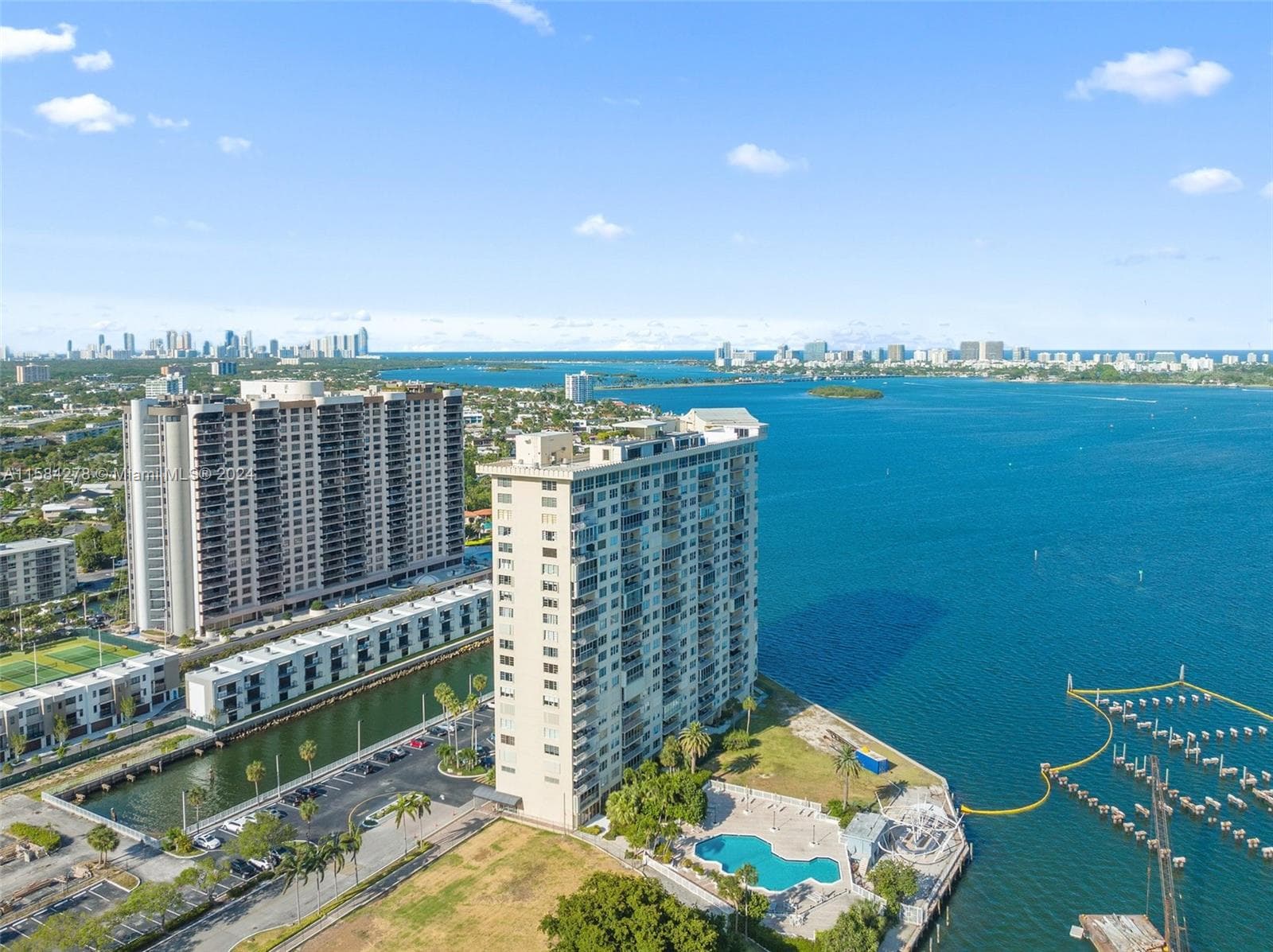 11111 Biscayne Blvd # 3A, Miami FL 33181 — 20
