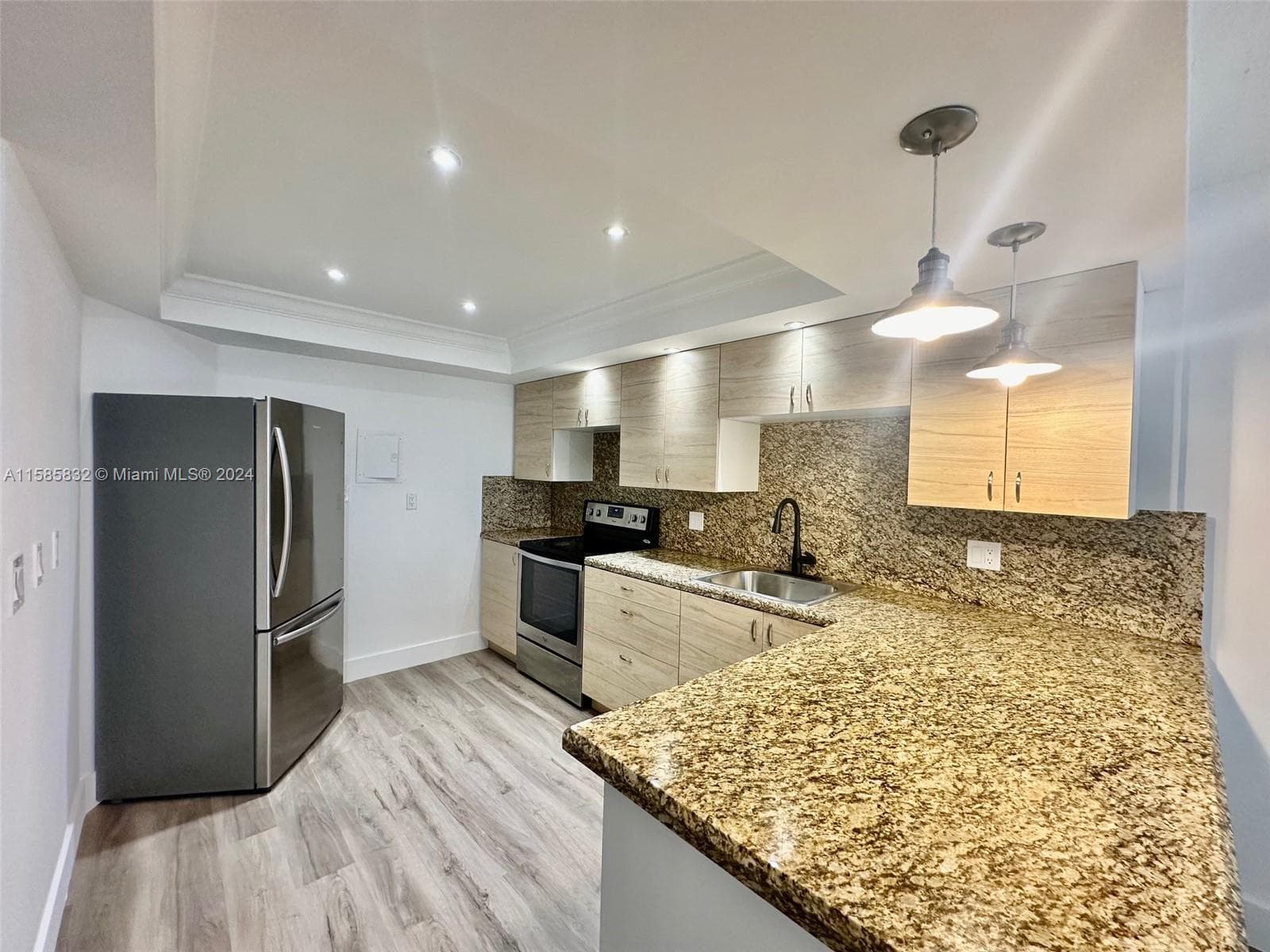 1301 NE Miami Gardens Dr, Miami FL 33179 — 13
