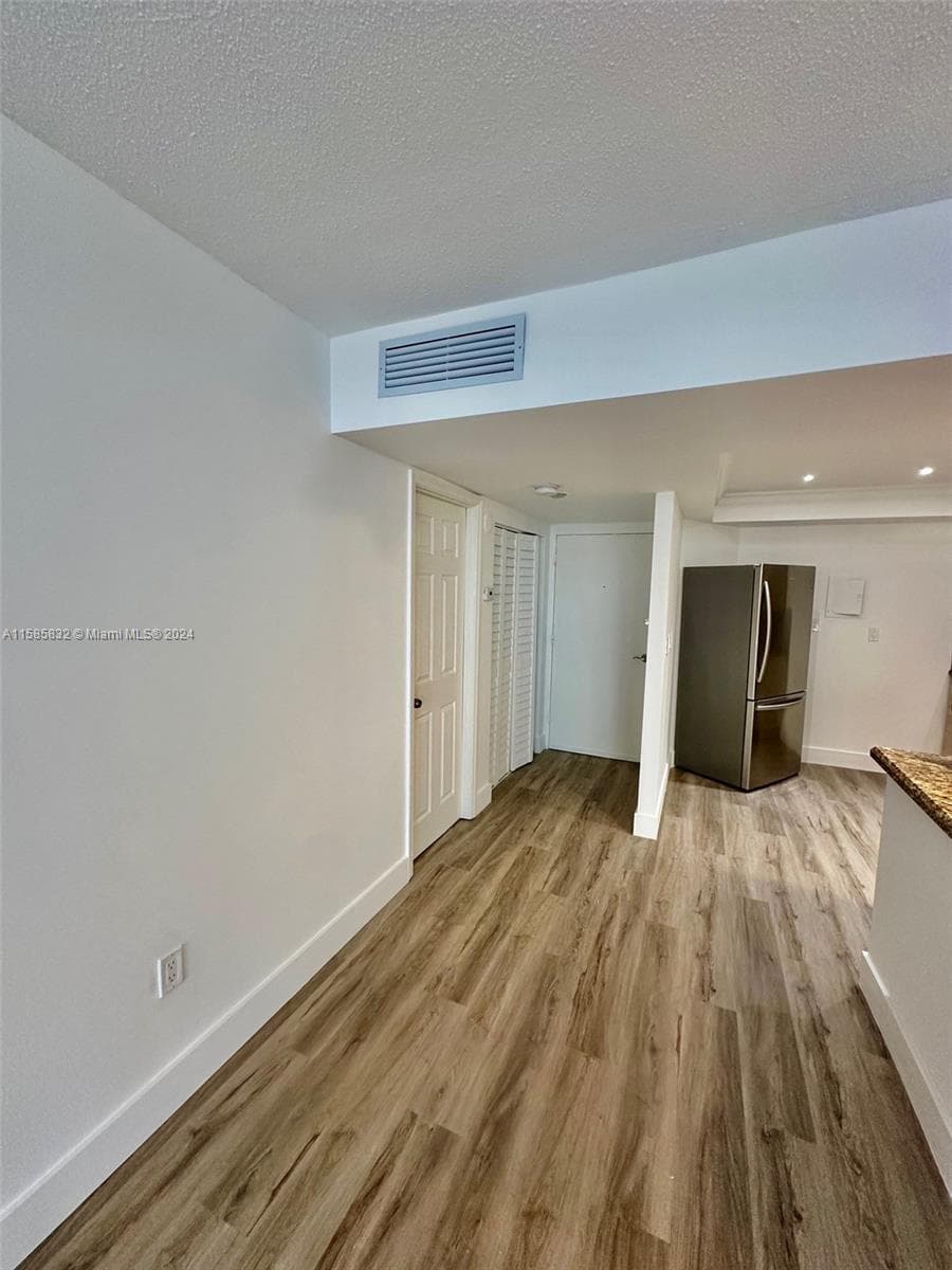 1301 NE Miami Gardens Dr, Miami FL 33179 — 15