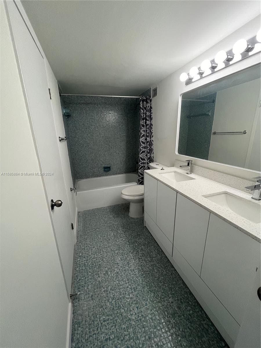 1351 NE Miami Gardens Dr # 1121E, Miami FL 33179 — 5