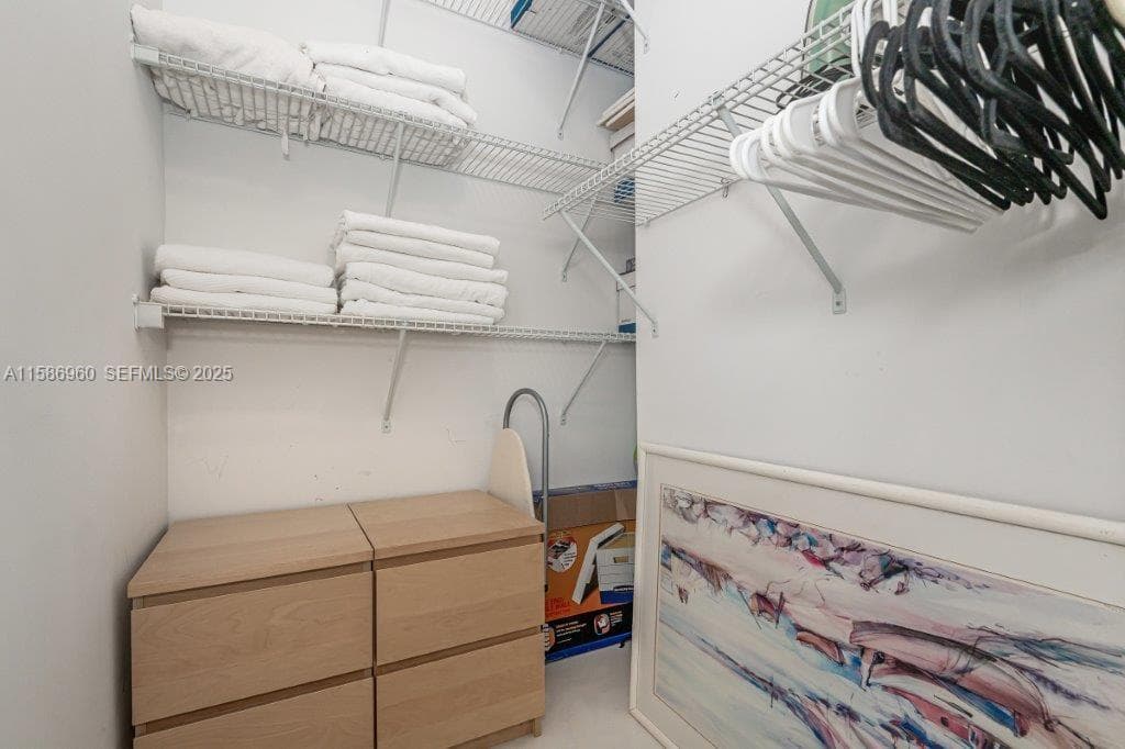2301 Collins Ave # 1111, Miami Beach FL 33139 — 23