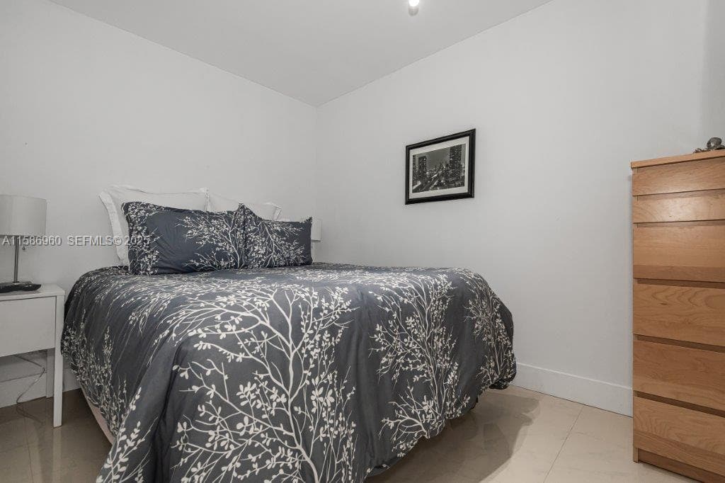 2301 Collins Ave # 1111, Miami Beach FL 33139 — 17