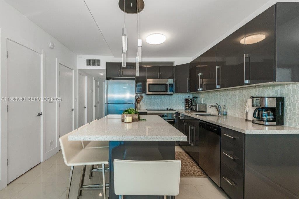 2301 Collins Ave # 1111, Miami Beach FL 33139 — 14