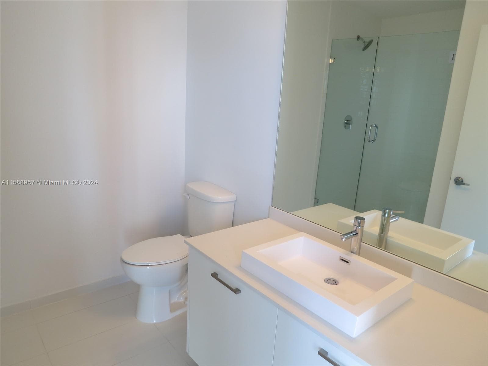 151 SE 1 St # 1704, Miami FL 33131 — 8