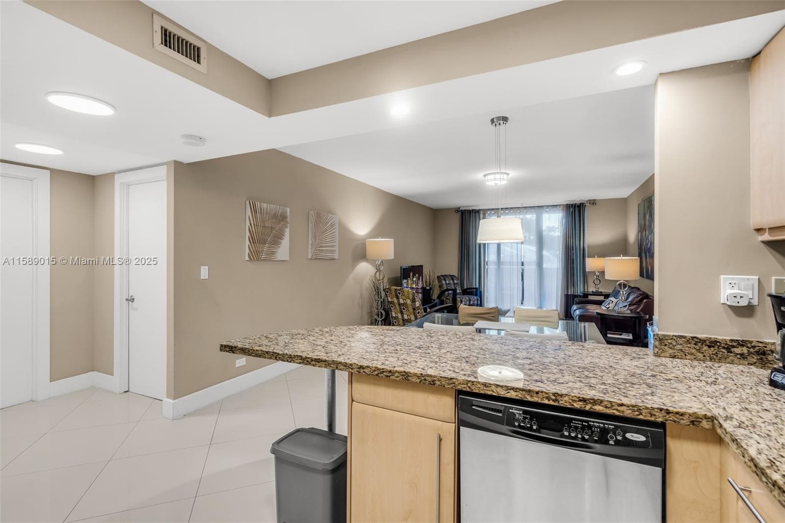 2301 Collins Ave # 325, Miami Beach FL 33139 — 26